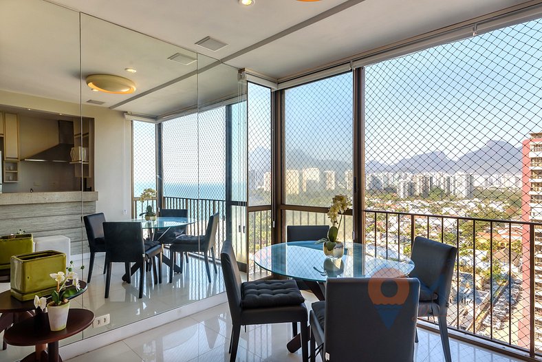 Modern 2-Bedroom w/ Sea View and Pool | LC 6250/1203