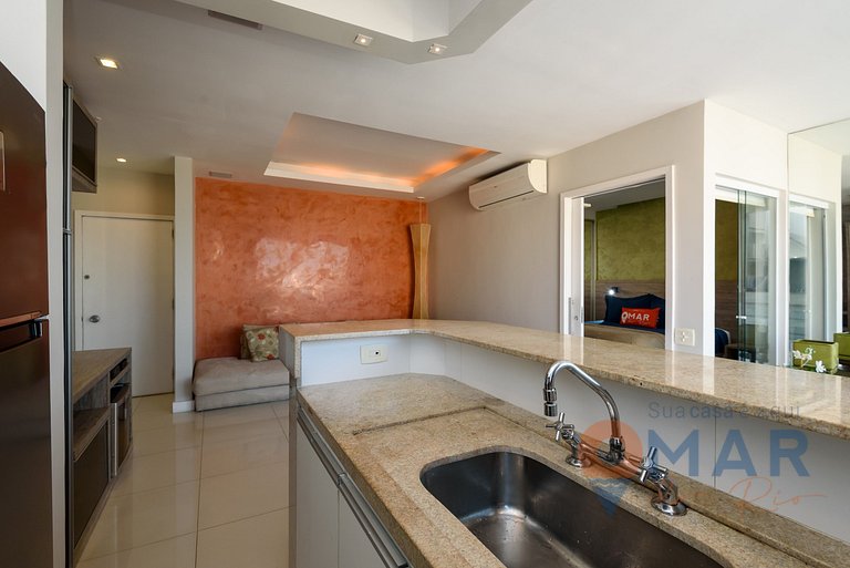 Modern 2-Bedroom w/ Sea View and Pool | LC 6250/1203