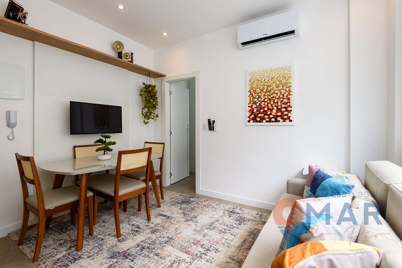 Modern Bedroom & Living Room in Copacabana | MFB 76/203