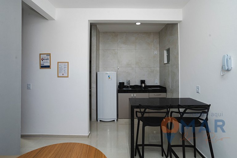 Moderno apartamento com garagem em Búzios |BSH 204