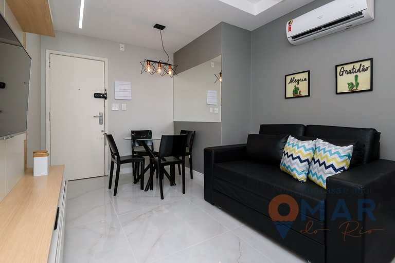 Omar do Rio: Dormitorio y sala a 200m de la Playa de Copacab