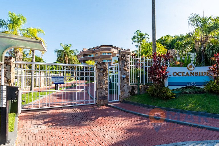 Omar do Rio: Duplex no Ocean Side c/ Piscina em frente a Pra