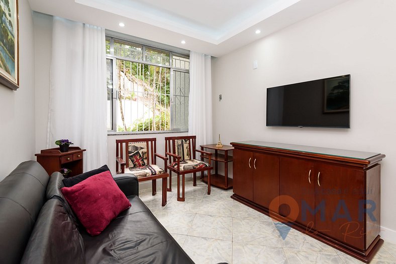 Peaceful Stay in Copacabana: 2 Bedrooms | TN 315/102