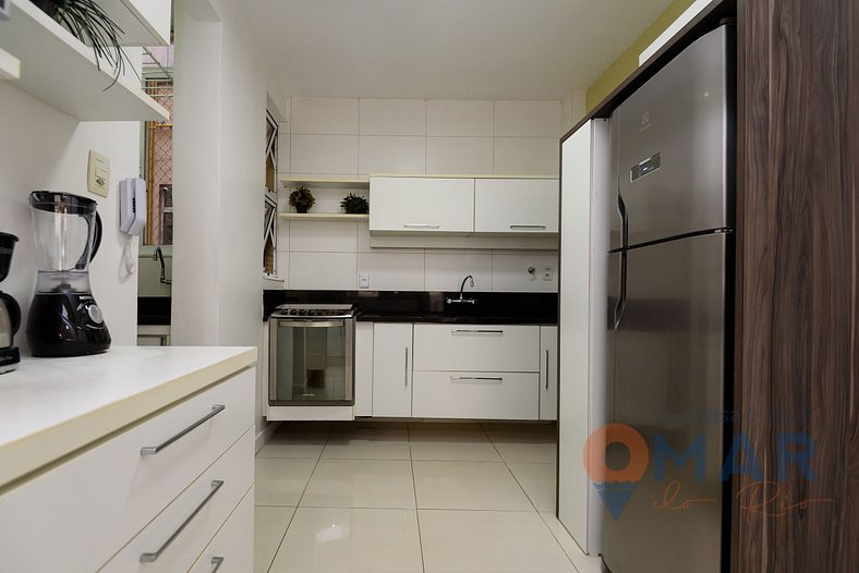 Piso 240m de la Playa de Copacabana | RP 186/301