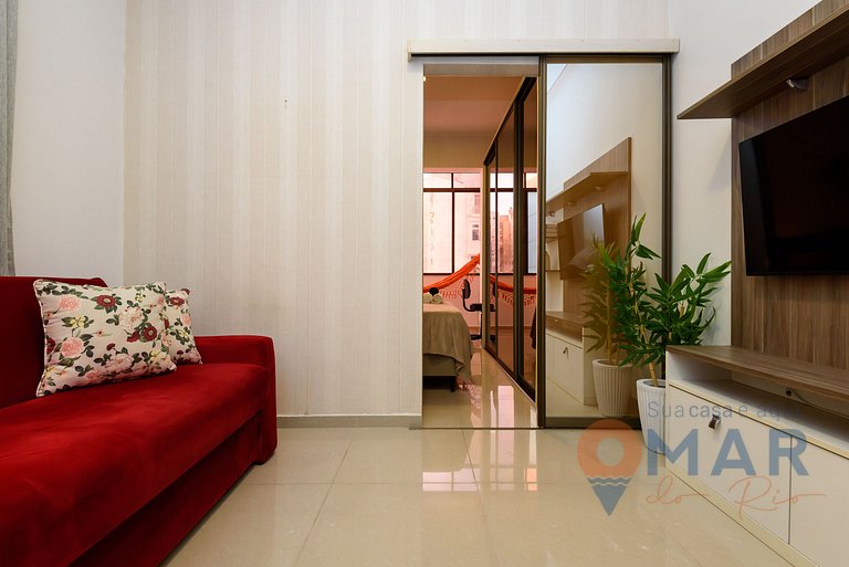 Quarto e Sala a 200 m da Praia | FM 144/407