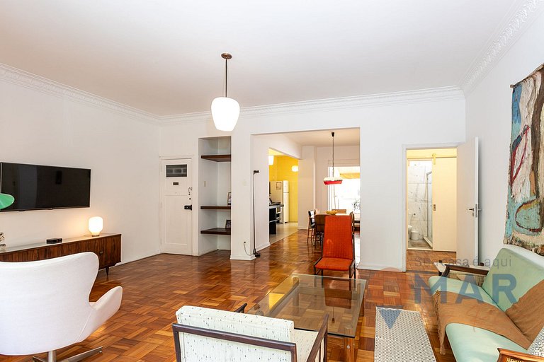 Spacious Apartment in Copacabana | CR 121/202