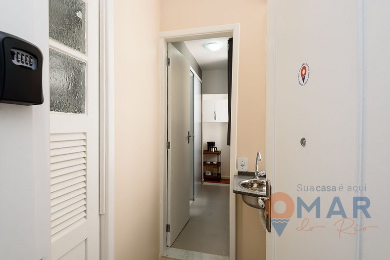 Studio 280m from Copacabana Beach | RP 190/704